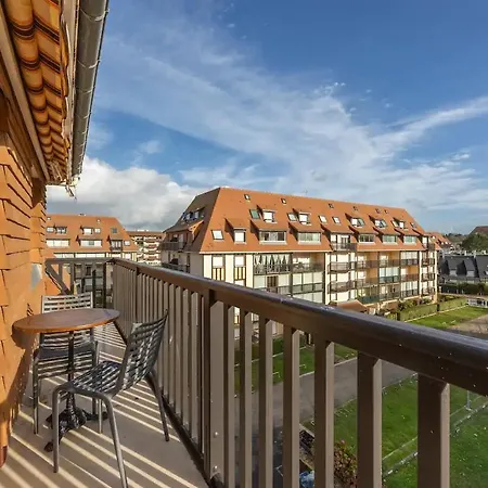 Le 406, T2 Avec Balcon & Parking A 70m De La