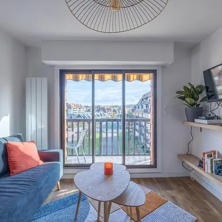 Le 406, T2 Avec Balcon & Parking A 70m De La Villers-sur-Mer